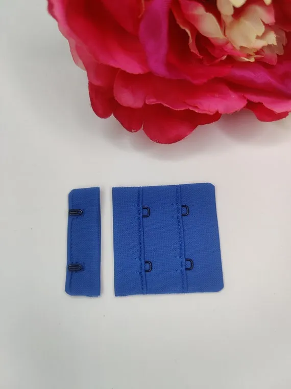 BH-Verschluss 2x2 in blau. Azure blue, kobalt blau, Kornblume, Iris blau.  bra hook&eye, closure, fastener blue shades IDheyex17