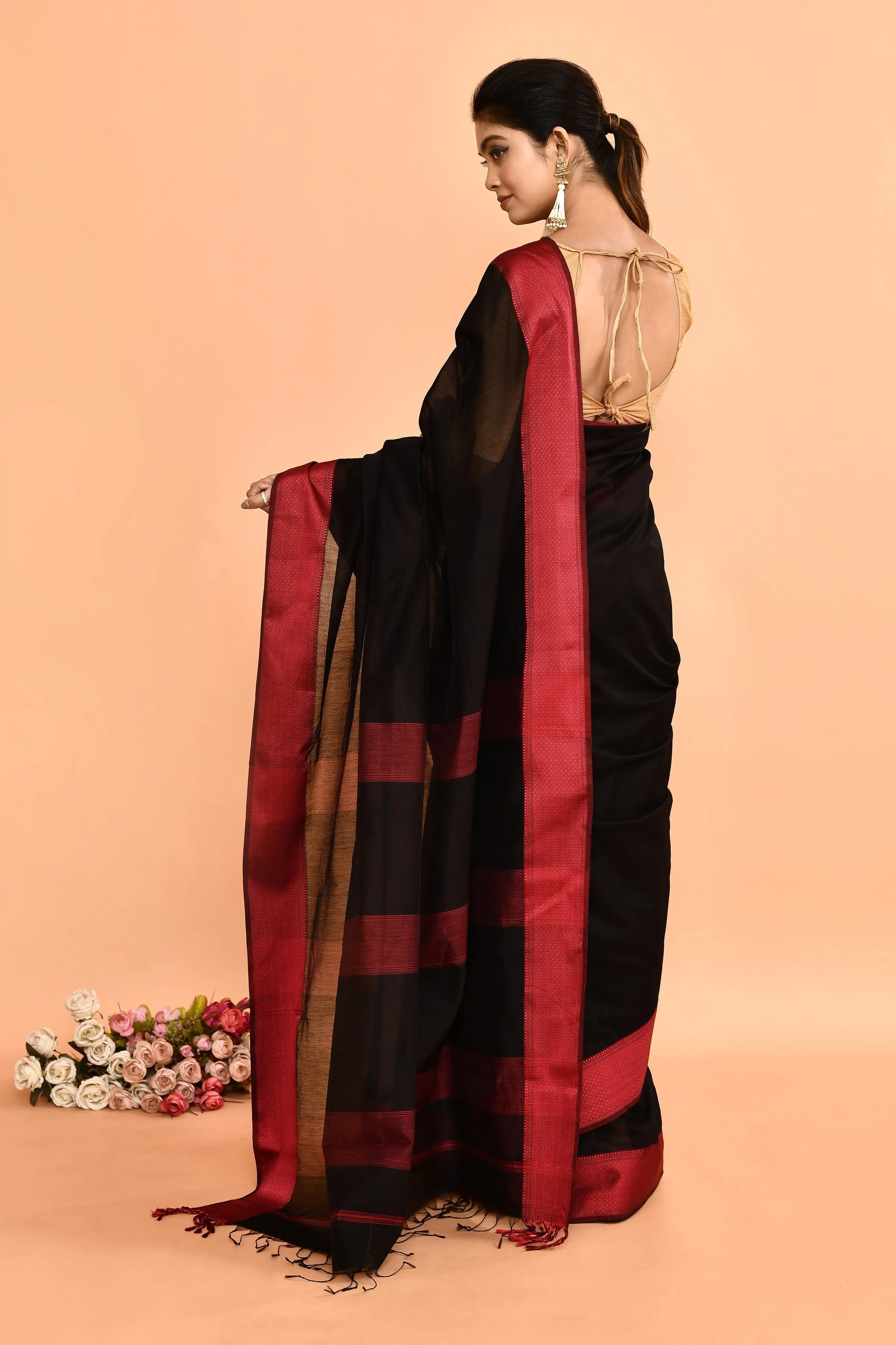 Black Maheshwari Saree With Contrast Resham Border