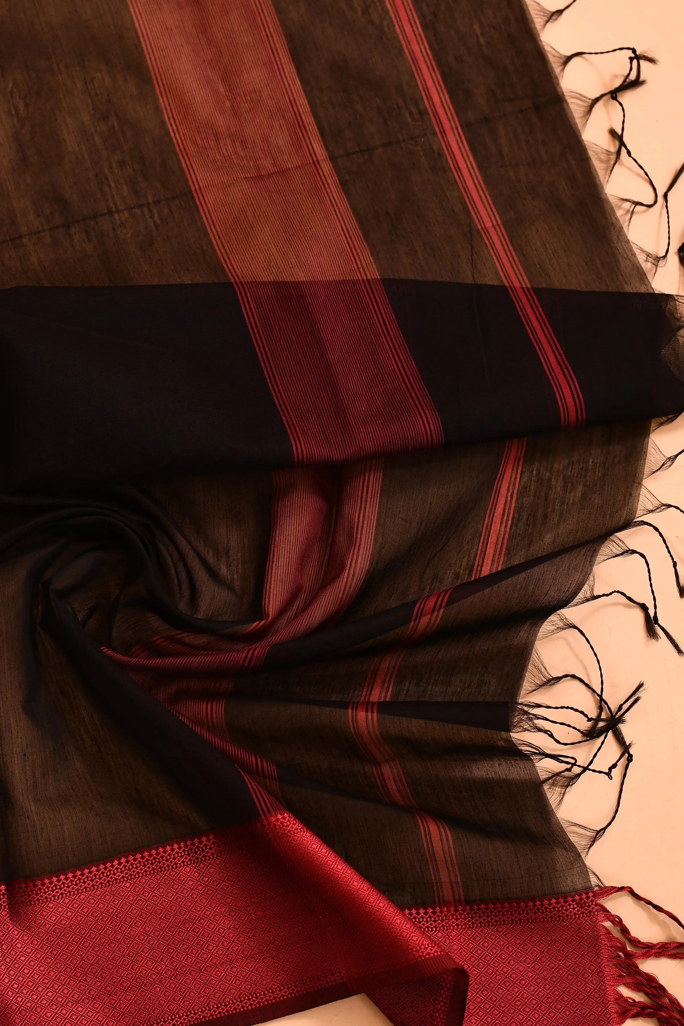 Black Maheshwari Saree With Contrast Resham Border
