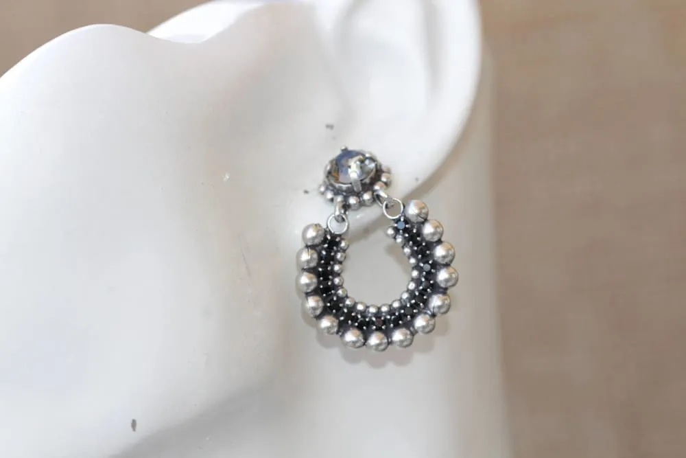 BLACK SILVER EARRINGS