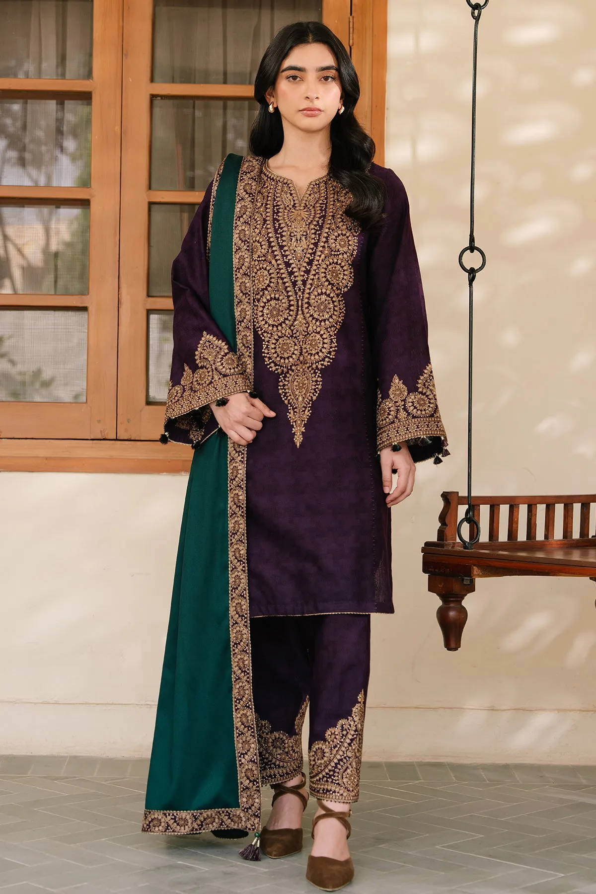 EMBROIDERED JACQUARD KHADDAR UW-0125