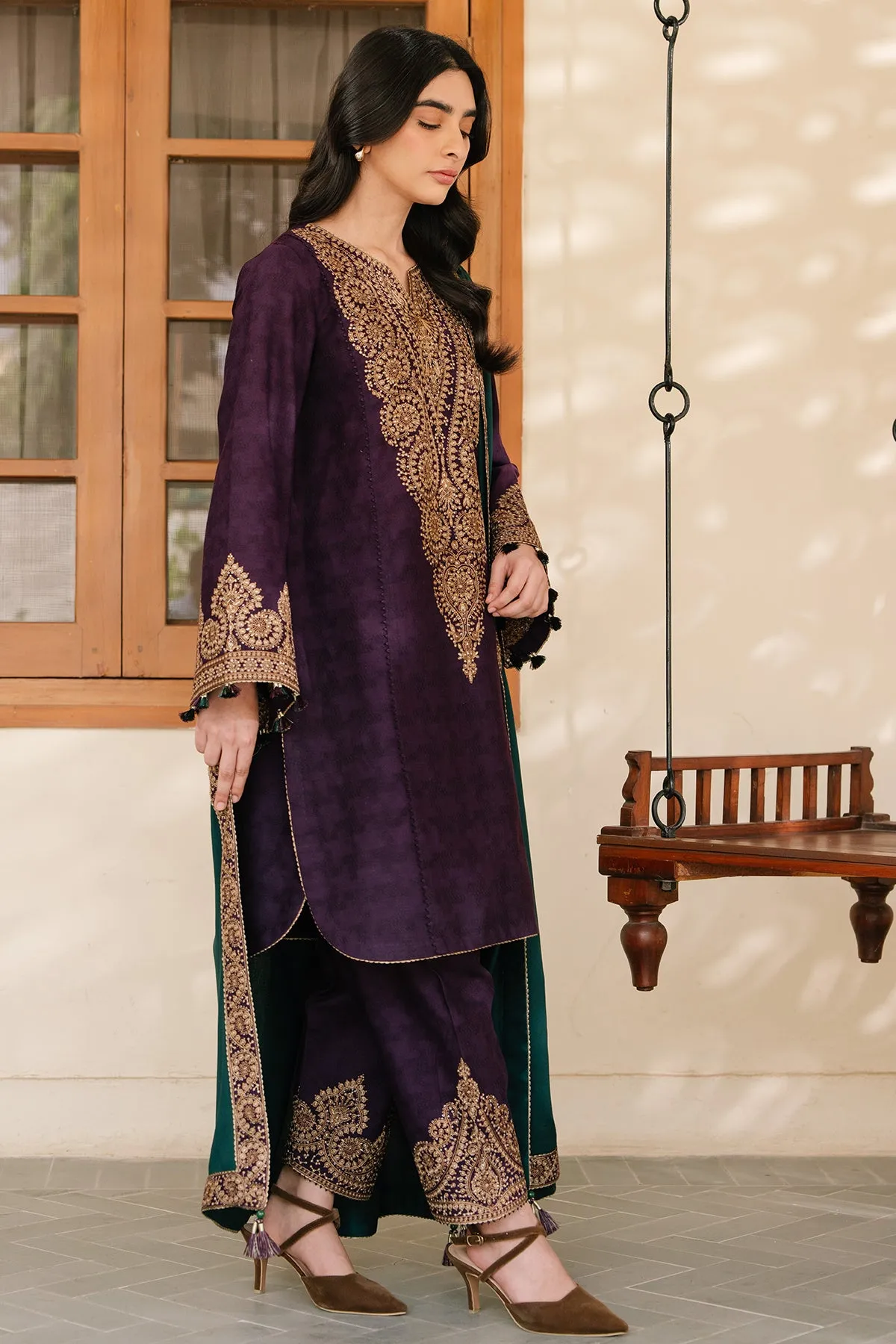 EMBROIDERED JACQUARD KHADDAR UW-0125