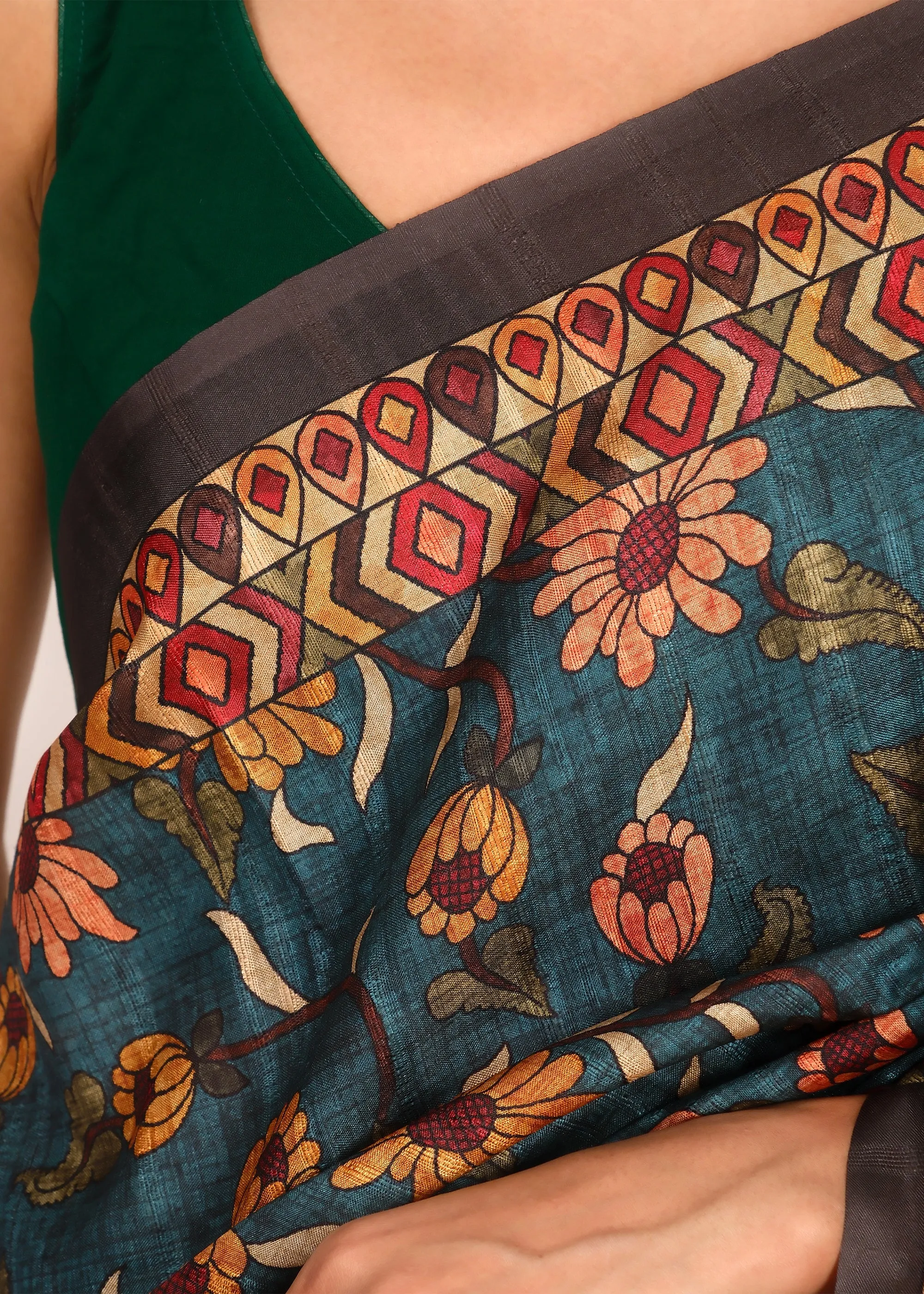 Exquisite Floral Motif Silk Saree with Peacock Design
