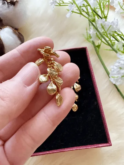 Floral - Fallen leaf Flower Gold statement earrings | dangly drop earrings | floral geometric earrings | Korean earrings