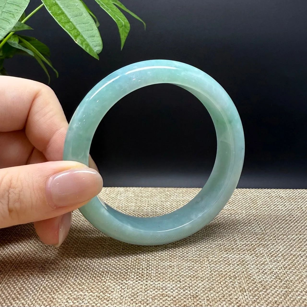 Genuine Burmese Green Jade Jadeite Bangle Bracelet ( 58.1mm )