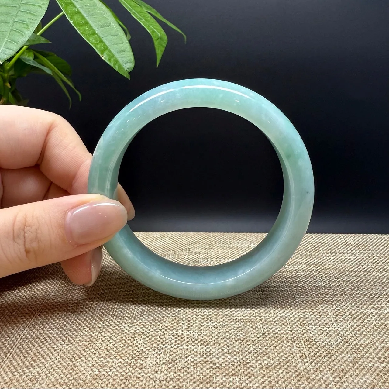 Genuine Burmese Green Jade Jadeite Bangle Bracelet ( 58.1mm )