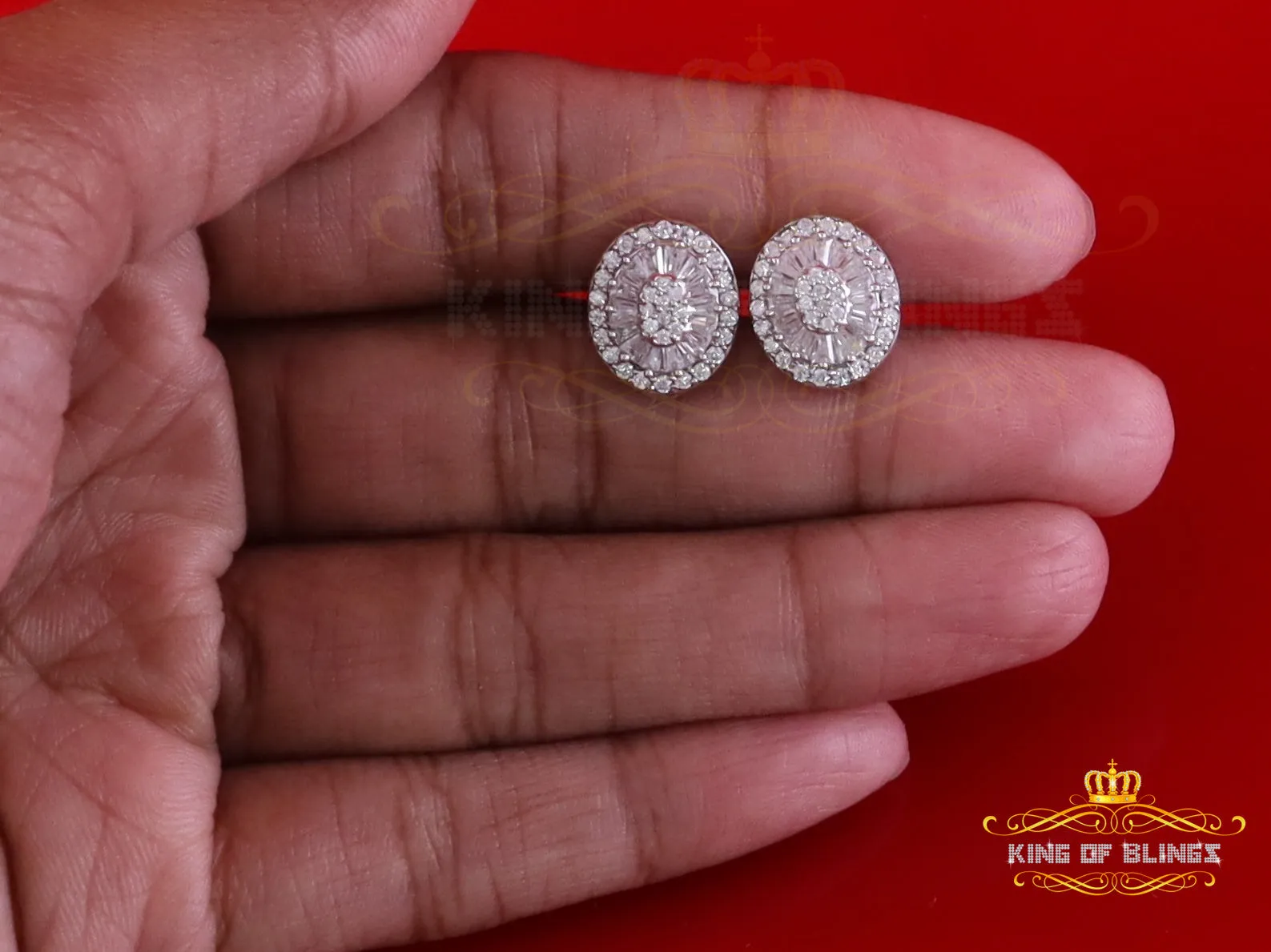 King of Bling's 925 White Silver 1.00ct VVS 'D' Moissanite Oval Stud Earring Men's/Womens