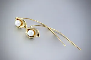 "Lily" - Pearl Calla Lily Bridal Earrings - Available in Gold and Silver