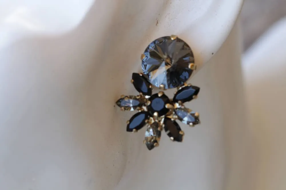 SILVER NIGHT EARRING