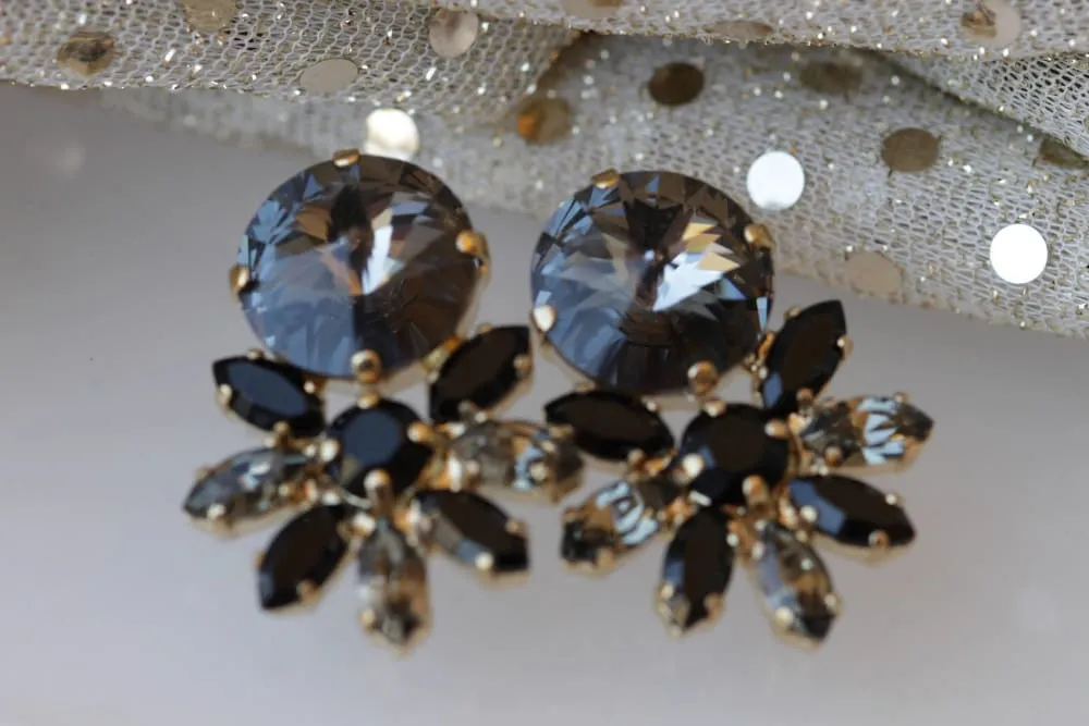 SILVER NIGHT EARRING